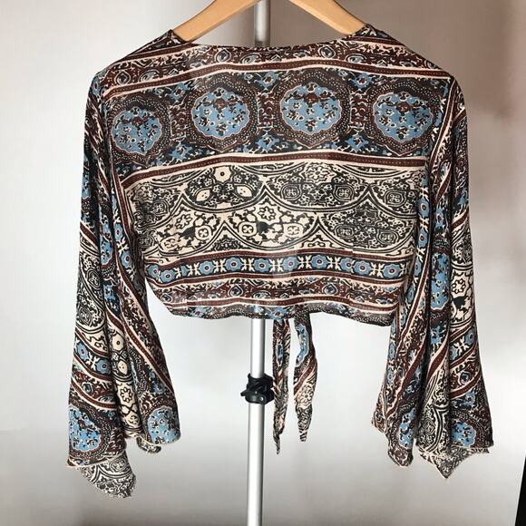 RAGA bell sleeved boho crop tie top - Picture 2 of 7